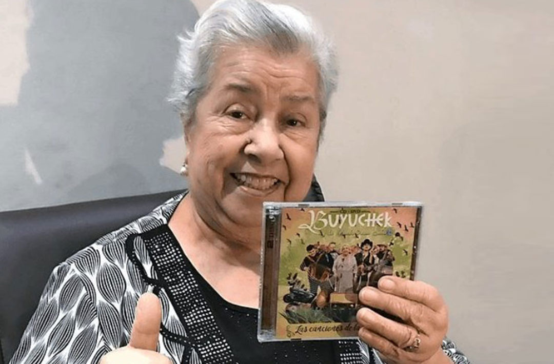 Mientras Maluma y Daddy Yankee atacan al Grammy Latino, la abuela norteña Irma Silva podría llevarse un galardón. Y la gente le sigue apostando a la nostalgia con el regreso de Parchis.